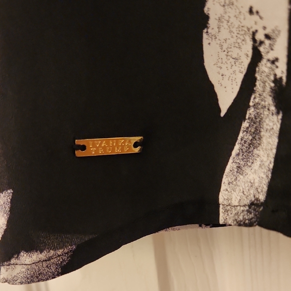 Ivanka Trump Black And White Floral Blouse - Picture 2 of 5